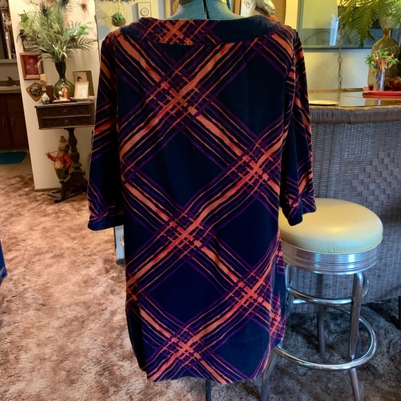 Size L adorable thin corduroy big button plaid dress - Picture 4 of 9